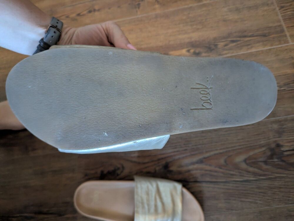 BEEK LADIES PELICAN PLATFORM METALLIC PLATINUM SLIDES 9 - Picture 8 of 8
